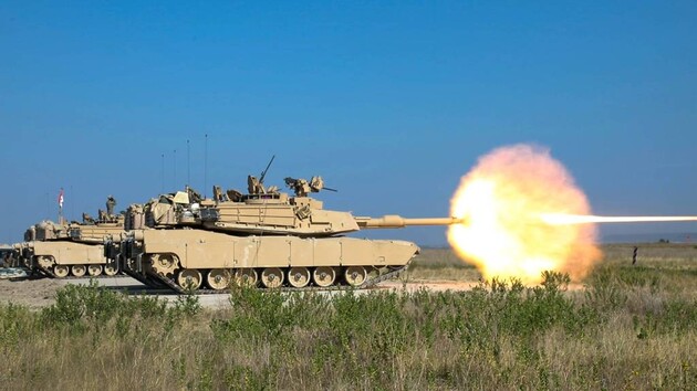 В Україну прибули перші танки Abrams — NYT