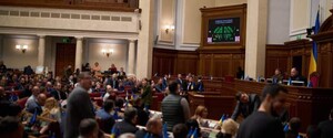 Зеленский подписал закон о возобновлении финансовой отчетности партий