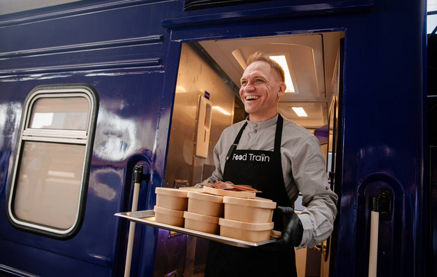 Перший у світі автономний поїзд-кухня Food Train готовий до роботи