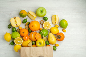 Доля импортных фруктов на полках супермаркетов Украины достигнет 60-70% – эксперт