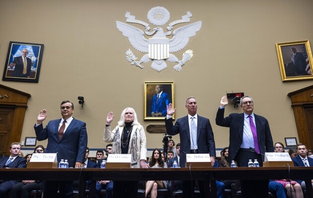 Свидетели приносят присягу