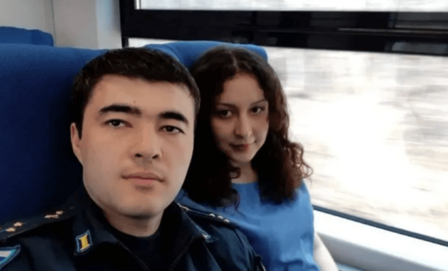 Хушбахт Турсунов та його дружина 