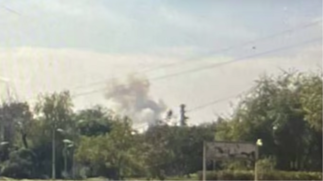 Росіяни говорять про збиті над Джанкоєм ракети. Місцеві публікують фото з димом над складами