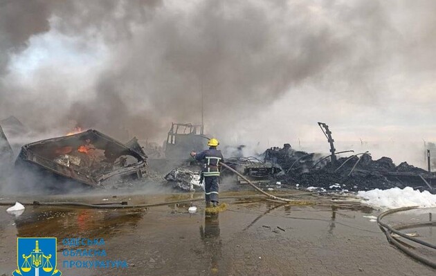 На Одещині згоріло зерносховище, пошкоджено портову інфраструктуру