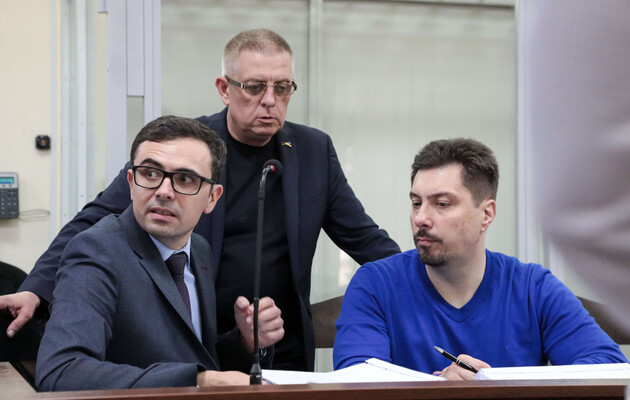 Экс-глава Верховного Суда Всеволод Князев (справа)