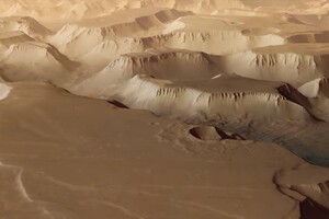 Лабиринт ночи: ESA показало уникальную структуру на Марсе