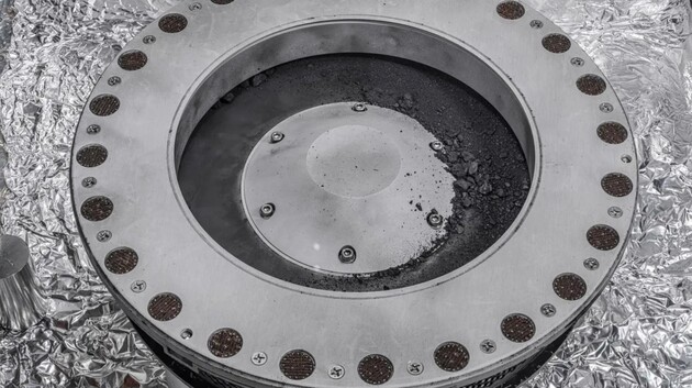 У зразках астероїда Бенну знайшли воду та вуглець