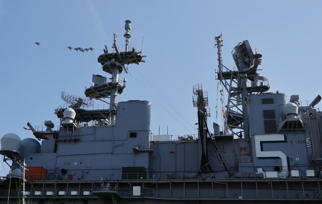Морські піхотинці США перервали навчання біля Кувейту і рухаються до Ізраїлю – CNN