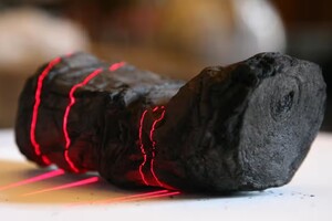Сгорел из-за извержения Везувия: ученые прочитали первое слово на древнем свитке