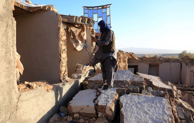 В Афганистане новое землетрясение через неделю после того, как сильные подземные толчки унесли жизни тысяч людей