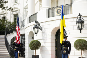 71% украинцев считают, что США должны предоставлять Украине финподдержку без каких-либо условий – опрос