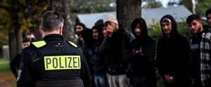 Вопрос беженцев – Германия возвращает стационарные посты на границе с Польшей и Чехией