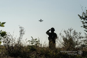 Нацгвардійці дроном знищили російську вежу РЕБ із комплексом «Муром»