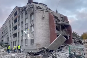 Россияне ударили по общежитию в Славянске