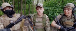 Росіянок вербують в армію на посади снайперок та операторів дронів - росЗМІ
