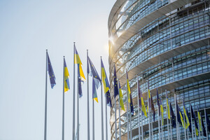 Украина получит положительную оценку от Еврокомиссии по прогрессу на пути к ЕС, но с дополнительными условиями — Reuters