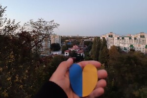 «Крым – это Украина!»: не перестают напоминать активисты движения «Желтая Лента» (фото)