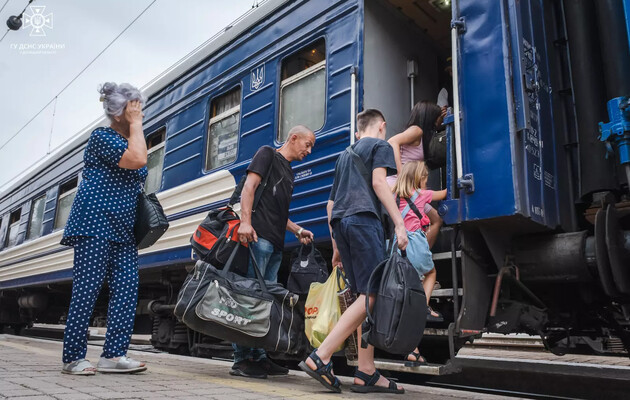 На Харківщині готують рішення про примусову евакуацію родин з дітьми з трьох громад