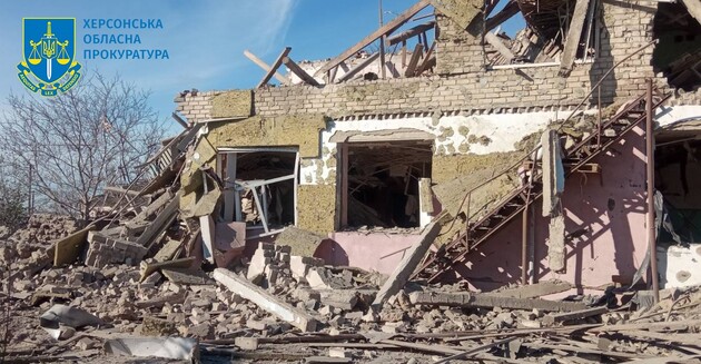 Війська РФ завдали удару поблизу кафе в Херсонській області: є загиблий
