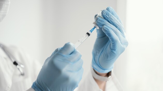 Від російської вакцини проти коронавірусу в окупованому Мелітополі за тиждень померло щонайменше чотири людини