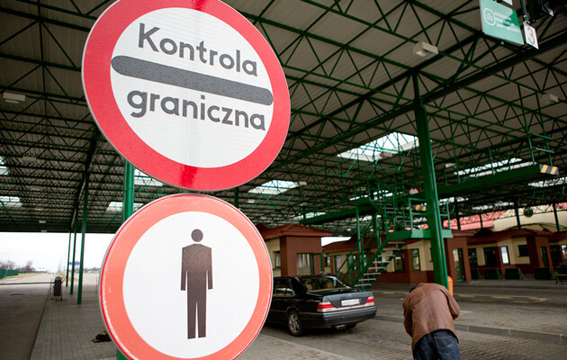 Держприкордонслужба має інформацію про можливий страйк польських перевізників на пункті пропуску Корчова-Краківець
