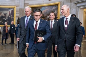 Спикер Джонсон заявил сенаторам-республиканцам, что поддерживает новую помощь Украине – Politico