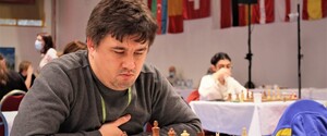 Украинский шахматист пожал руку россиянину на международном турнире