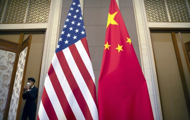 США і Китай розпочнуть переговори щодо ядерної зброї перед зустріччю Байдена і Сі - Bloomberg