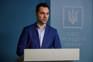 Данилов заявил, что Арестовичем занялась СБУ