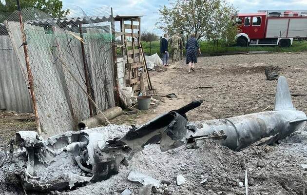 В России партизаны сожгли авто руководителя завода, производящего боеголовки к ракетам - ГУР