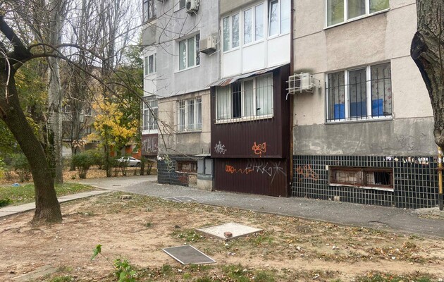 Війська РФ атакували житловий сектор у Херсоні: є поранений