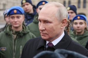 Путін збирається залишитися при владі мінімум до 2030 року – Reuters
