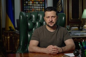 Зеленский предлагает парламенту продолжить действие военного положения и всеобщую мобилизацию