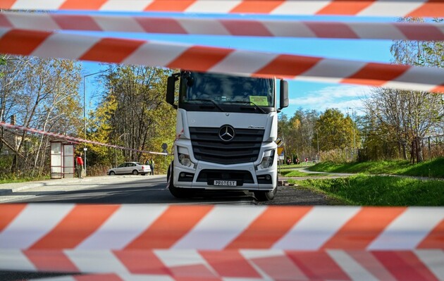 Два пункти пропуску на кордоні Польщі для вантажівок повністю заблоковані