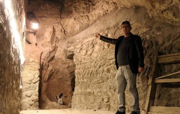 Житель Турции нашел под своим домом древний подземный город