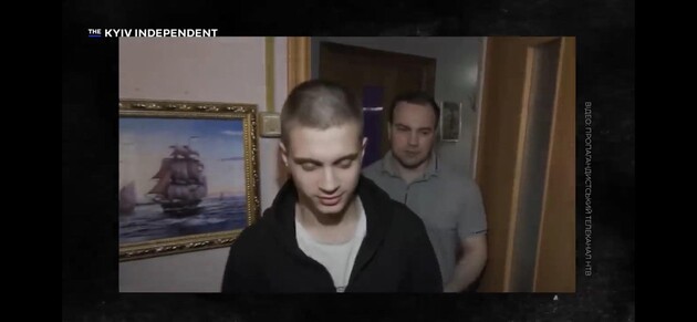 Похищенный из Мариуполя юноша получил повестку в российский военкомат