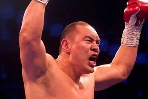 Відомий китайський боксер пообіцяв нокаутувати Усика в Пекіні