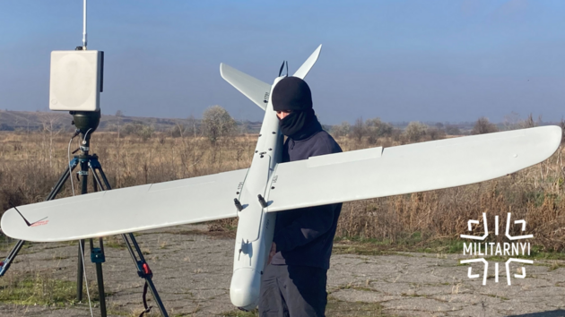 Взаємодія із Himars та захист від РЕБ: в Україні презентували новий дрон-розвідник