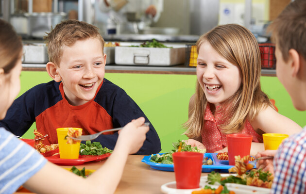 Шмигаль назвав стратегічні цілі в реформуванні системи шкільного харчування
