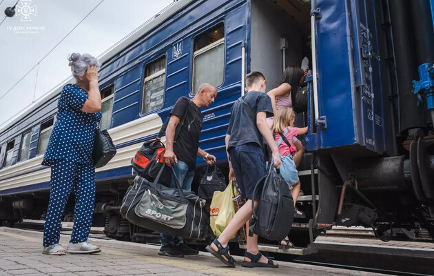 У громадах Донецької області досі лишаються 128 дітей – Нацполіція
