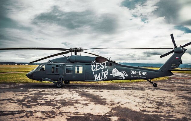Чеські волонтери зібрали вже понад 200 тисяч доларів на гелікоптер для ГУР: як він виглядає