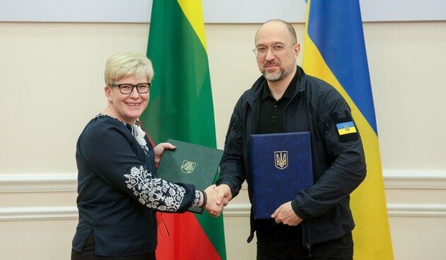 Шимоните и Шмыгаль подписали совместное заявление о сотрудничестве между Литвой и Украиной