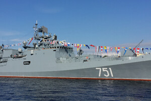 Під час атаки на Кримський міст СБУ мало не пошкодили есмінець «Адмірал Ессен»