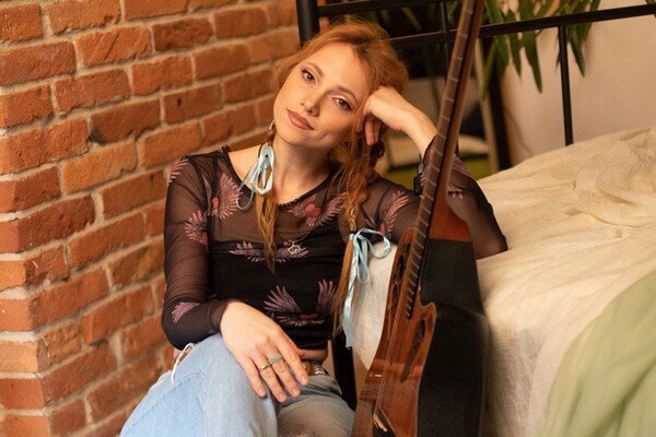 Саунада демалып жатқан сексуалды қыздар Ғажайып порно мультфильм онлайн