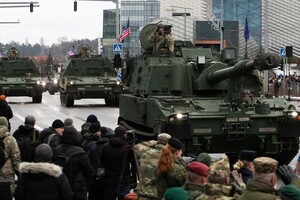 В Литве состоялся военный парад