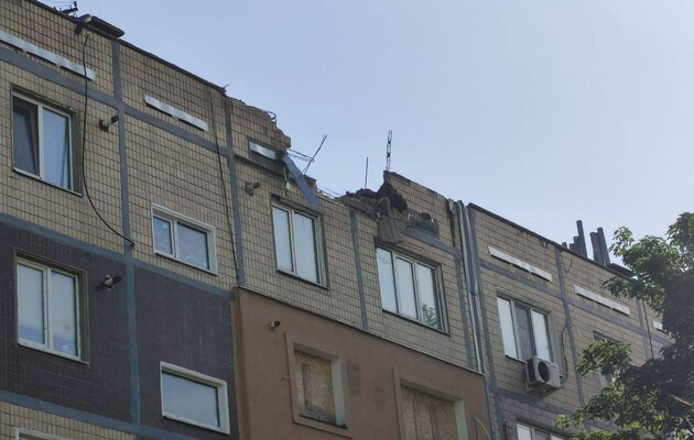 Войска РФ нанесли удар по многоэтажке в Днепропетровской области: есть погибший и раненые