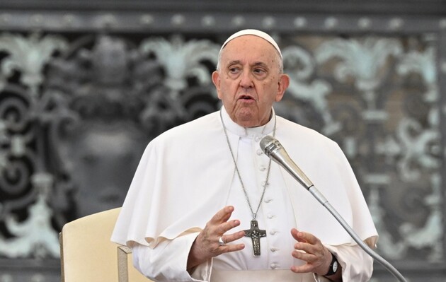 Папа не їде до Дубаю – лікарі рекомендували Франциску пропустити кліматичну конференцію 