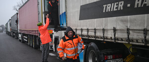 Объемы поставок автотранспортом из Польши в Украину выросли десятикратно после 2022 года