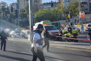 В Иерусалиме произошла стрельба возле автобусной остановки. Есть погибшая и раненые