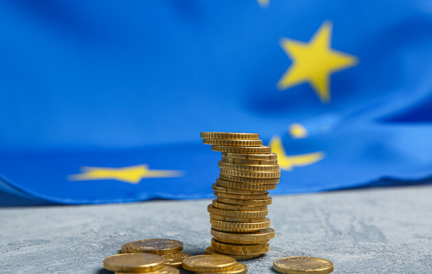 Центробанк ЄС попередив про ризики для євро через використання активів РФ для відновлення України 